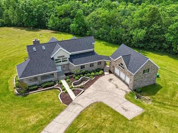 2161 County Rd E, Mount Horeb, WI 53572