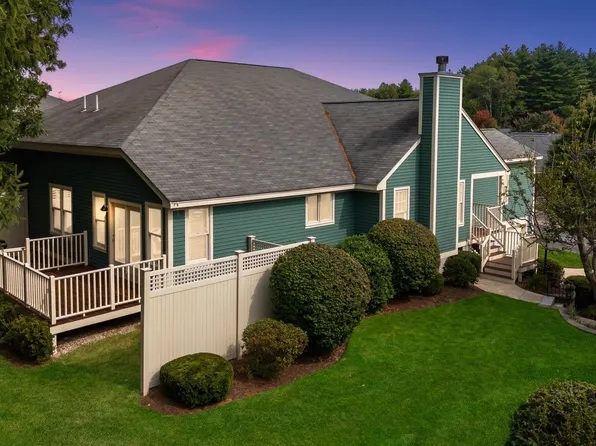 11 Kittanset Road, Bedford, NH 03110