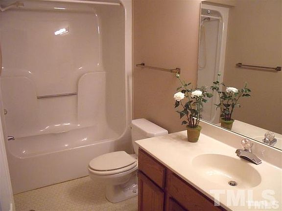 3rd image of 74 Stone Hill Ct