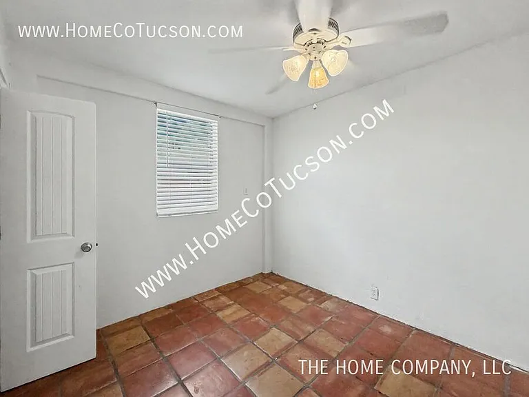 542 E Speedway Blvd — Photo 10