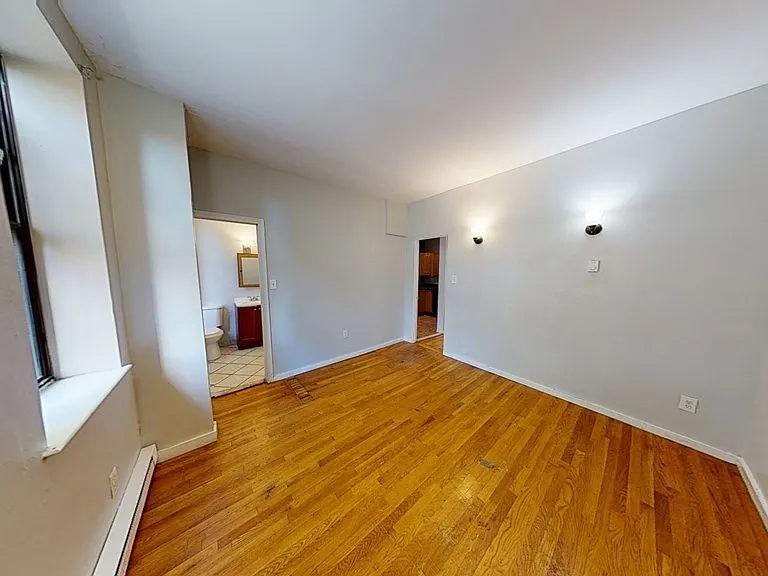 2 Moreland St #1 — Photo 13