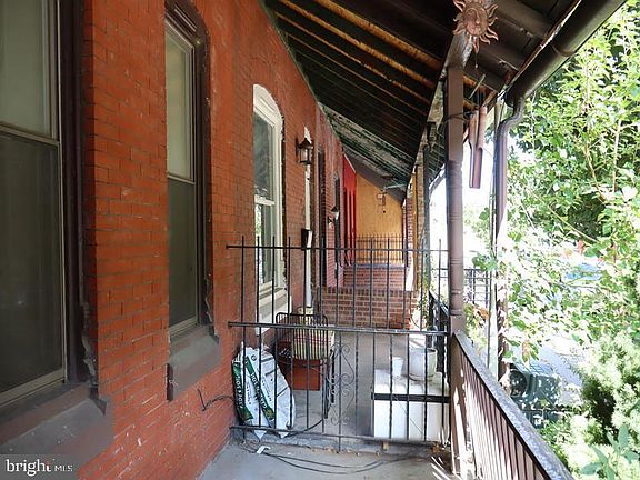 3rd image of 4023 Green St
