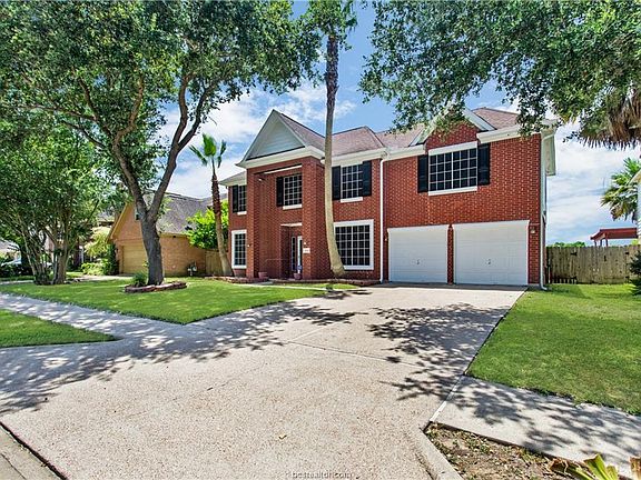 2nd image of 16622 Broadoak Grove Ln