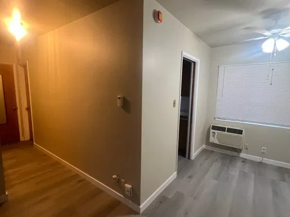 318 N. 7th St., 318 N 7th St #B, Burbank, CA 91501