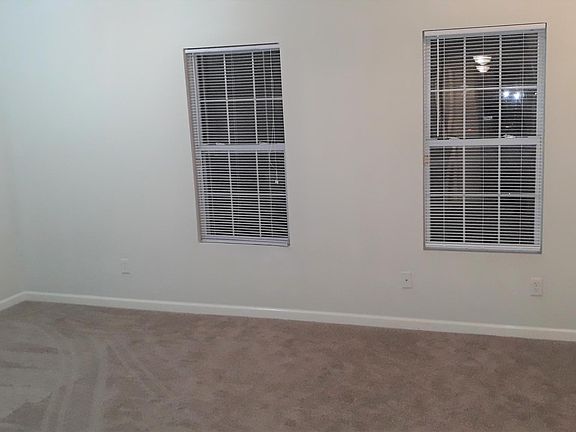 4th image of 6712 Lakewood Dr