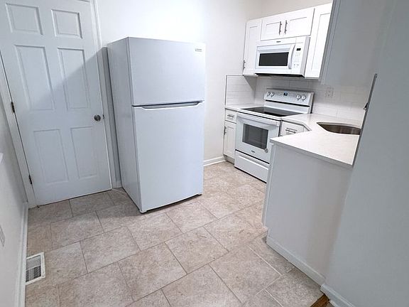 5th image of 2407 N 17th St
