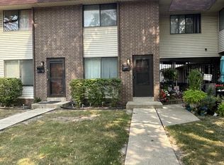 6002 W Port Ave, Milwaukee, WI 53223