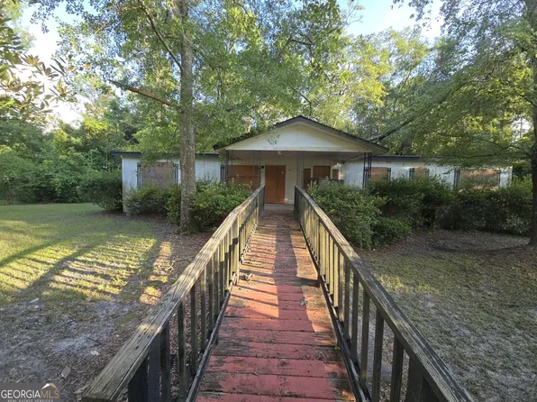 300 E Hamilton Ave, Waycross, GA 31503