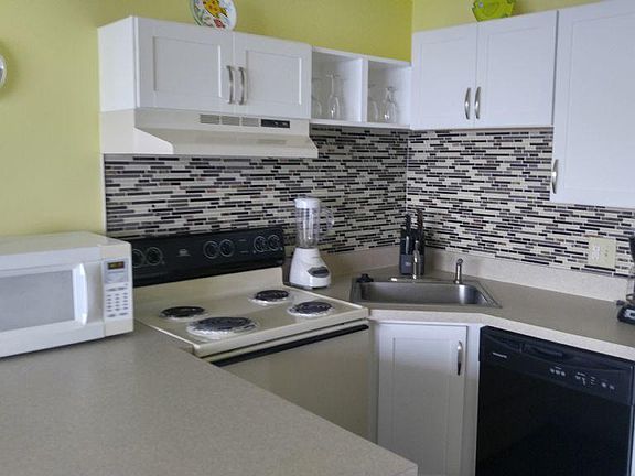 3rd image of 1615 S Lake Park Boulevard #611