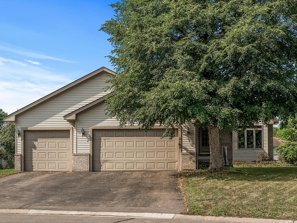 1st image of 9149 Barrington Ct