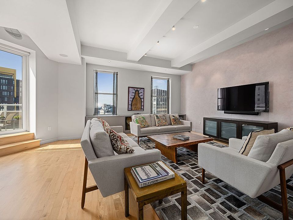 1st image of 15 Broad St APT 3630