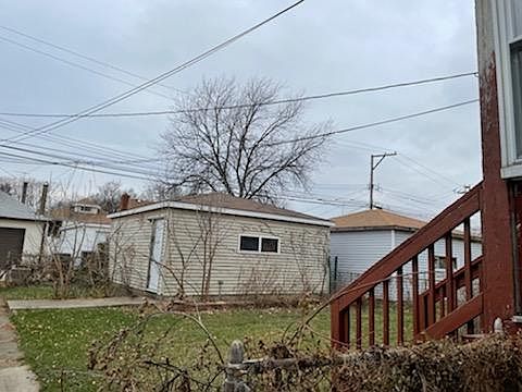2nd image of 8322 S Hermitage Ave