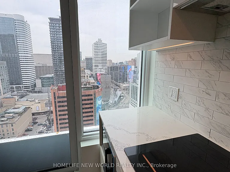 252 Church St #2502 — Photo 8