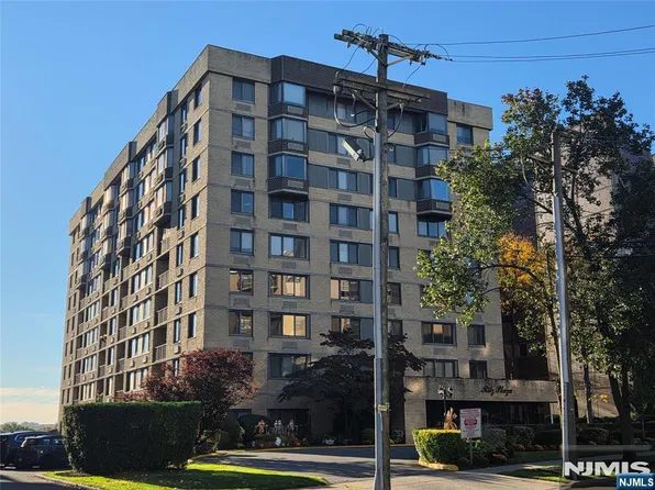 344 Prospect Avenue #2E, Hackensack, NJ 07601