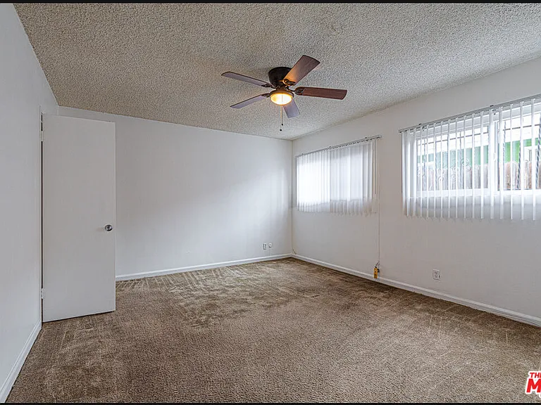 3458 W 67th St #1 — Photo 13