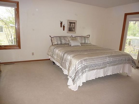 5th image of 5910 Xylon Ave N