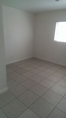 2nd image of 409 Villa St #B