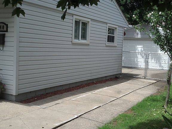 3rd image of 340 W Woodward Heights Blvd