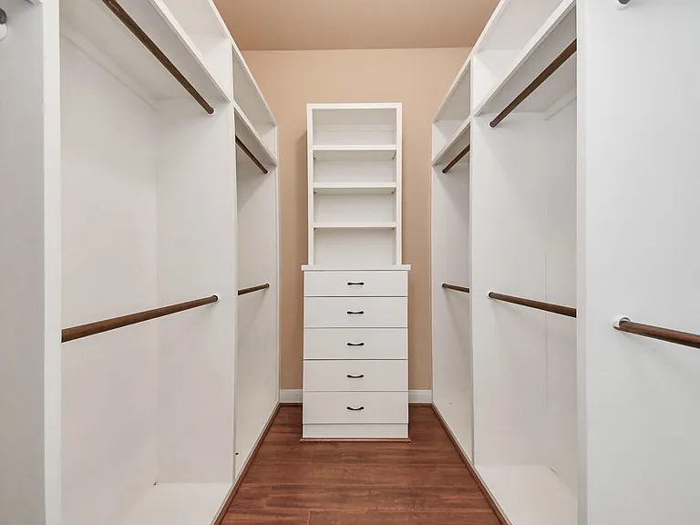 11045 Upland Forest Dr — Photo 27