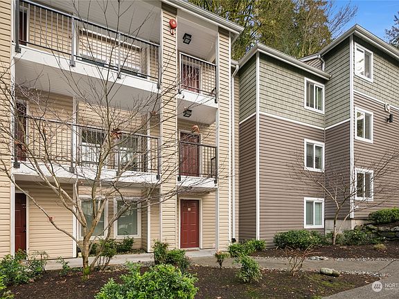 4th image of 5000 NW Village Park Drive #C118