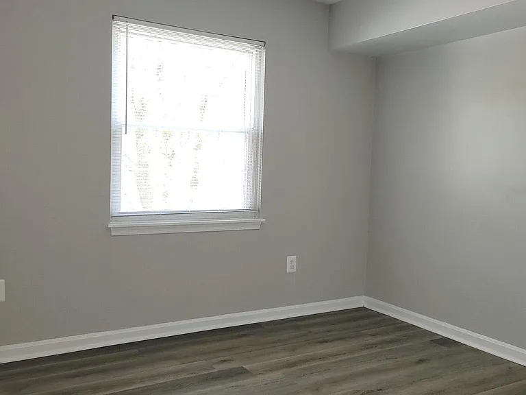 8360 Montgomery Run Rd #H — Photo 17