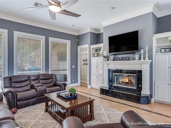 5th image of 410 Stonebrook Blvd