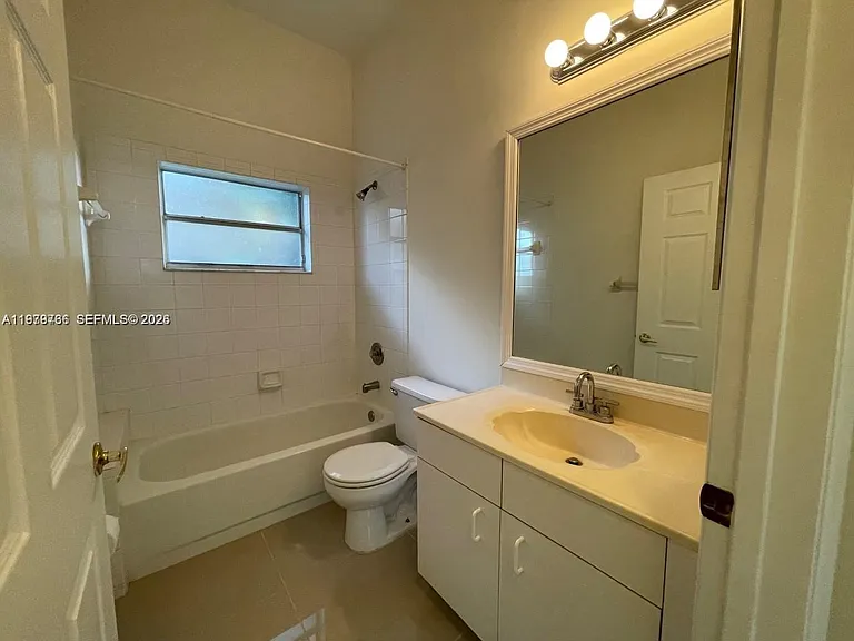 16309 Emerald Cove Rd #16309 — Photo 17