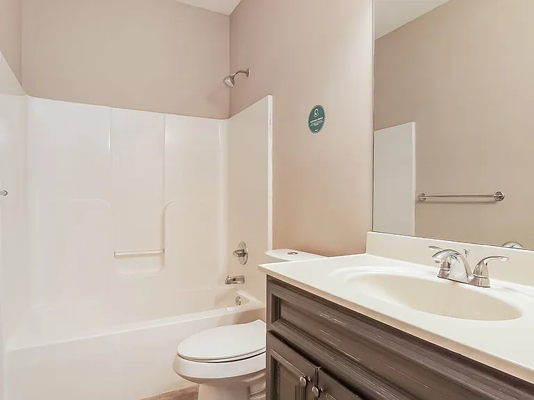 4493 Canterbury St — Photo 18
