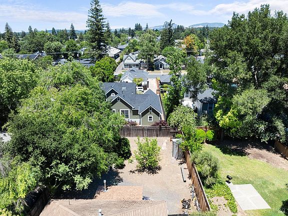 3rd image of 407 Matheson Street
