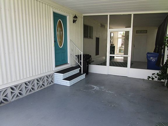 4th image of 904 Roseau Ave W