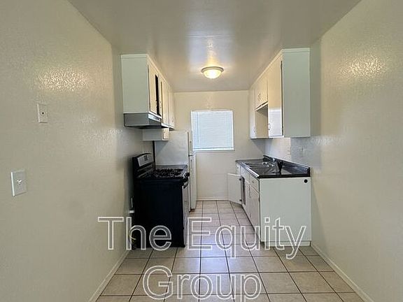 4th image of 2100 North Ave APT C