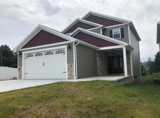 707 Shady River Dr, Morgantown, WV 26508