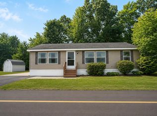 530 E Rainbow Rd, Newaygo, MI 49337