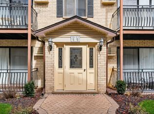 5143 N East River Rd Unit 355D, Chicago, IL 60656