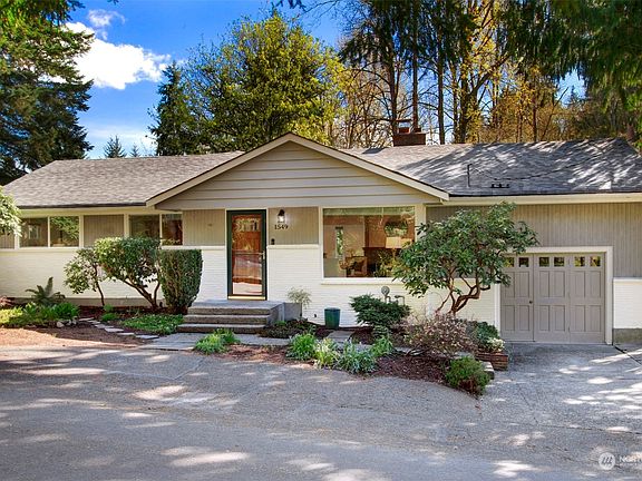 2nd image of 1549 NE 105th Street