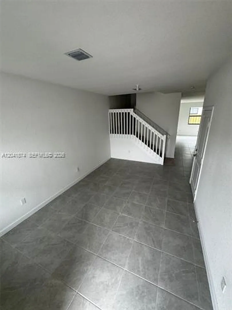 285 SW 159th Ln th 285 Pembroke Pines, FL 33027 — Photo 4