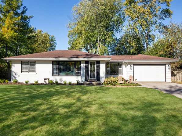 234 Elm Ct, Northbrook, IL 60062