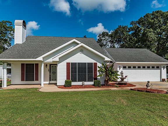 2nd image of 126 Twin Pine Dr