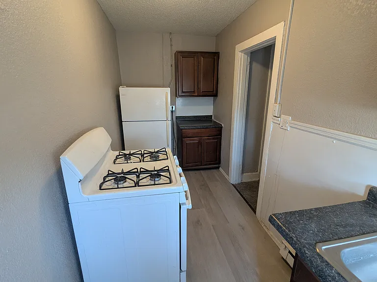 2604 Bellevue Ave #C — Photo 16