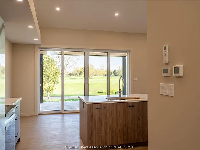 430 Indian Creek Rd W — Photo 8