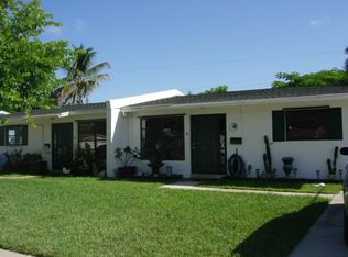 14 & 16 Robalo Ct, North Palm Beach, FL 33408
