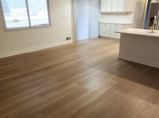 143 Lynwood Mnr #10, Weirton, WV 26062