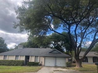 6323 Ridge Tree Dr, San Antonio, TX 78233