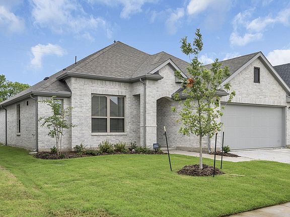 3rd image of 3907 High Valley Dr