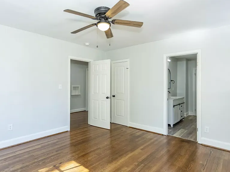 1523 44th St E — Photo 13