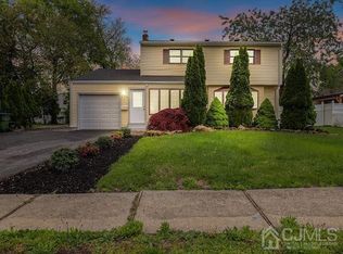 394 Durham Ave, Edison, NJ 08817