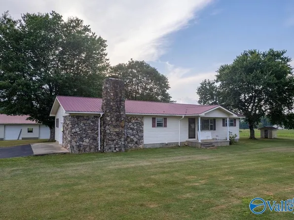 744 County Road 37, Crossville, AL 35962