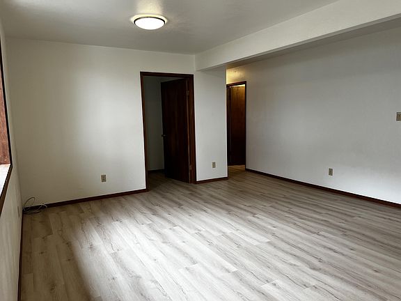 2nd image of 25-209 Hana St