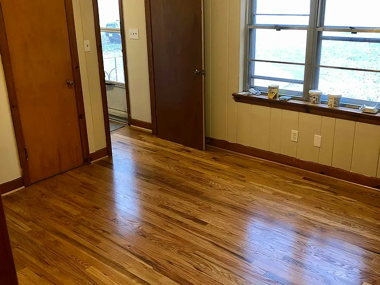 Front bedroom #1
