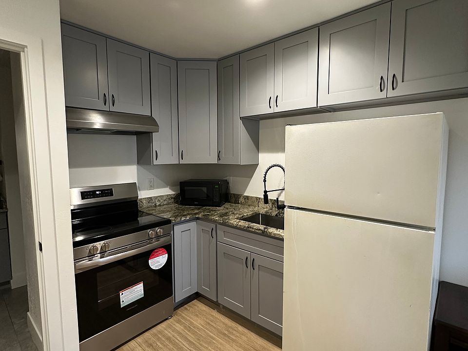 1st image of 23408 30th Ave S #110